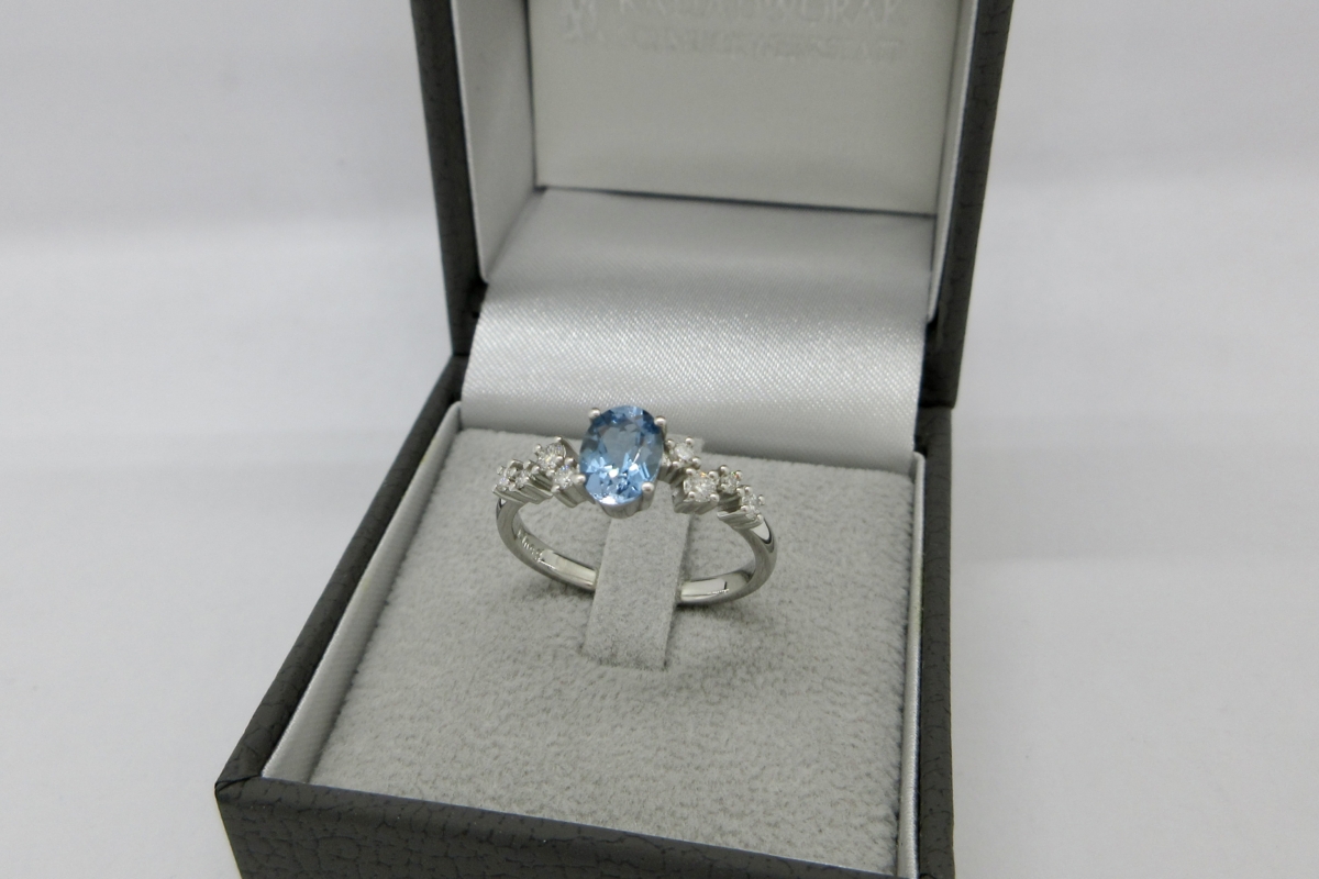 Ring Verlobungsring Platin Aquamarin Brillanten  - Wien